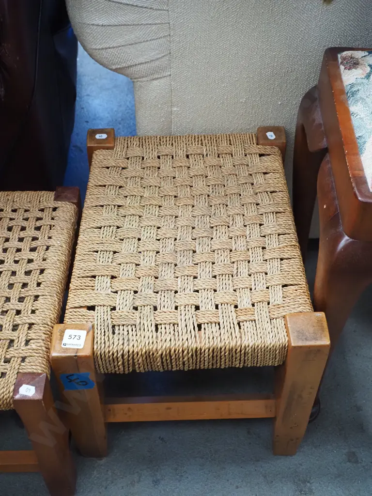 seagrass stool Image 1++