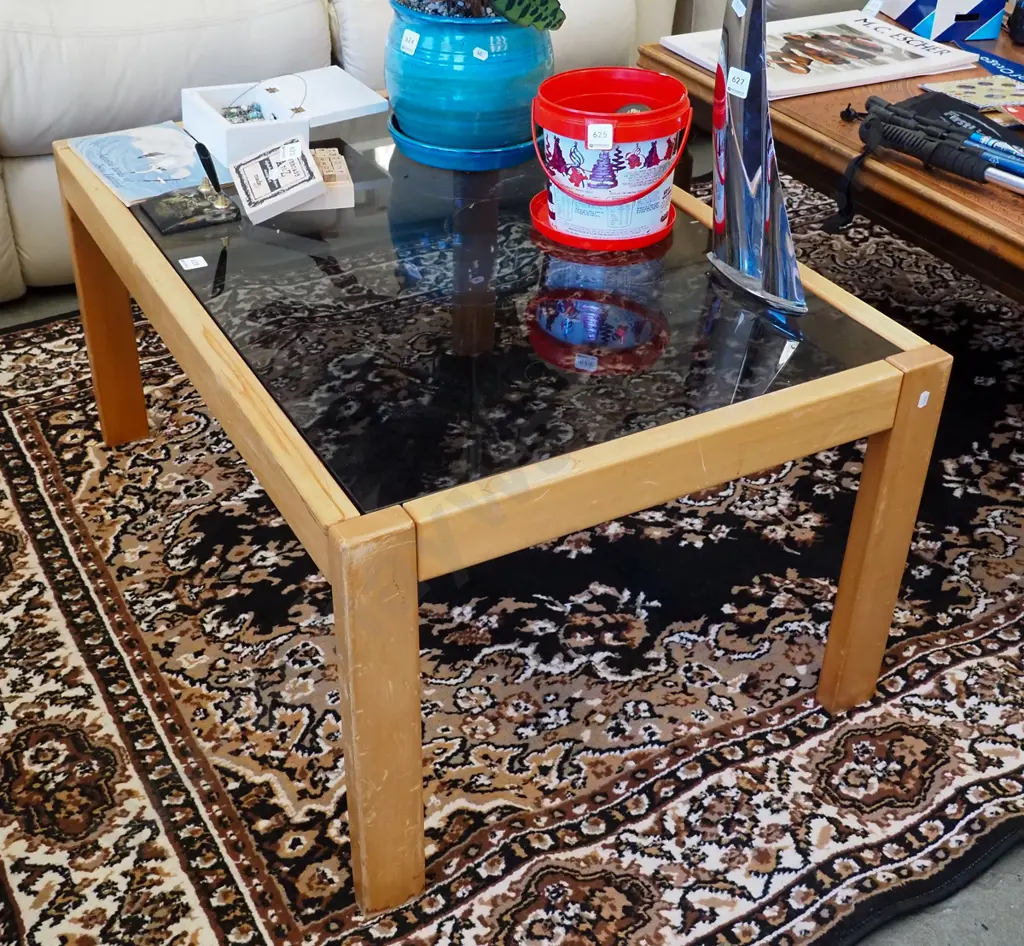 rimu and smoked glass top coffee table H-450 W-930 D-630 Image 1++