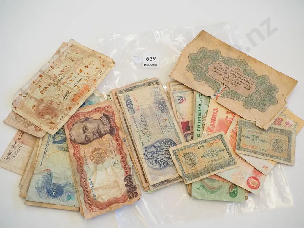 foreign banknotes Image 1++