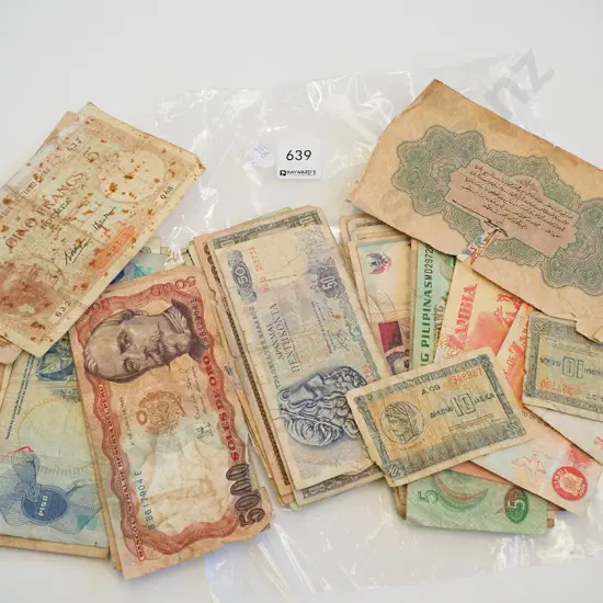 foreign banknotes