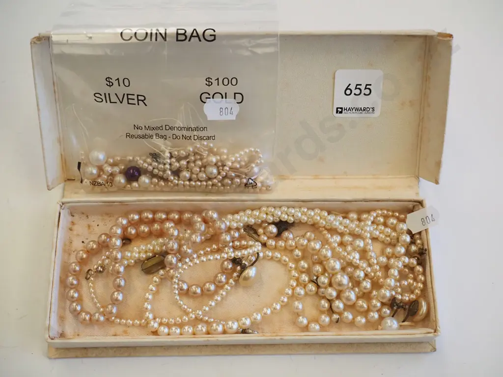 various necklaces Image 1++