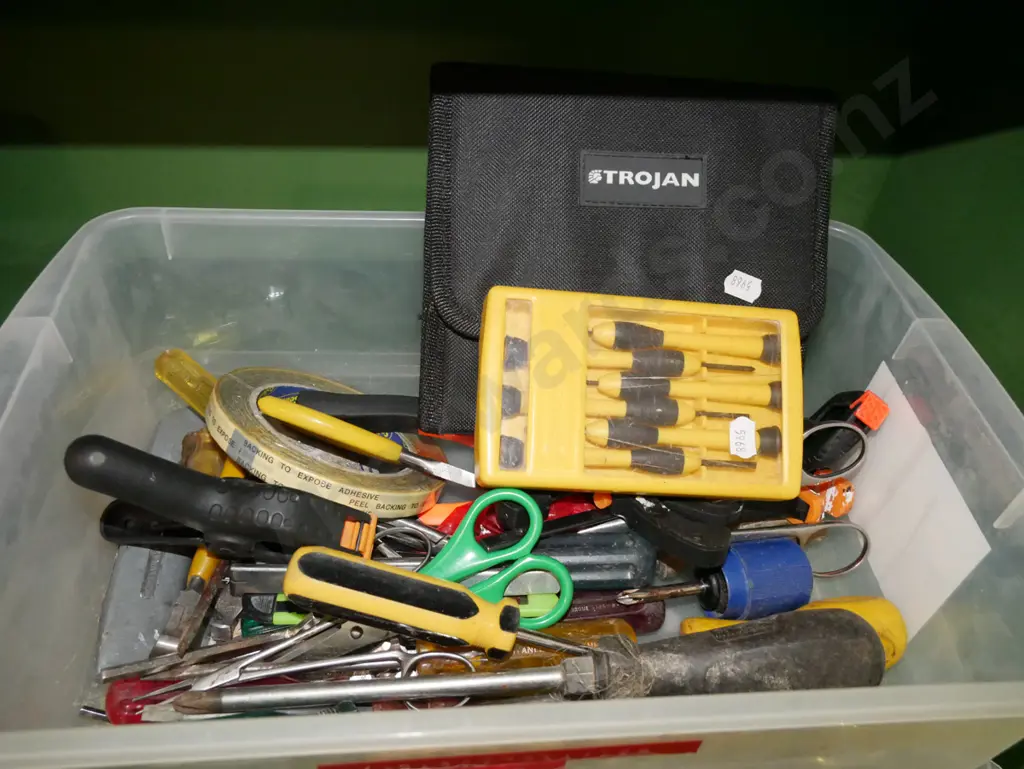 plastic tub of tools; screwdrivers, clamps, pliers etc Image 1++