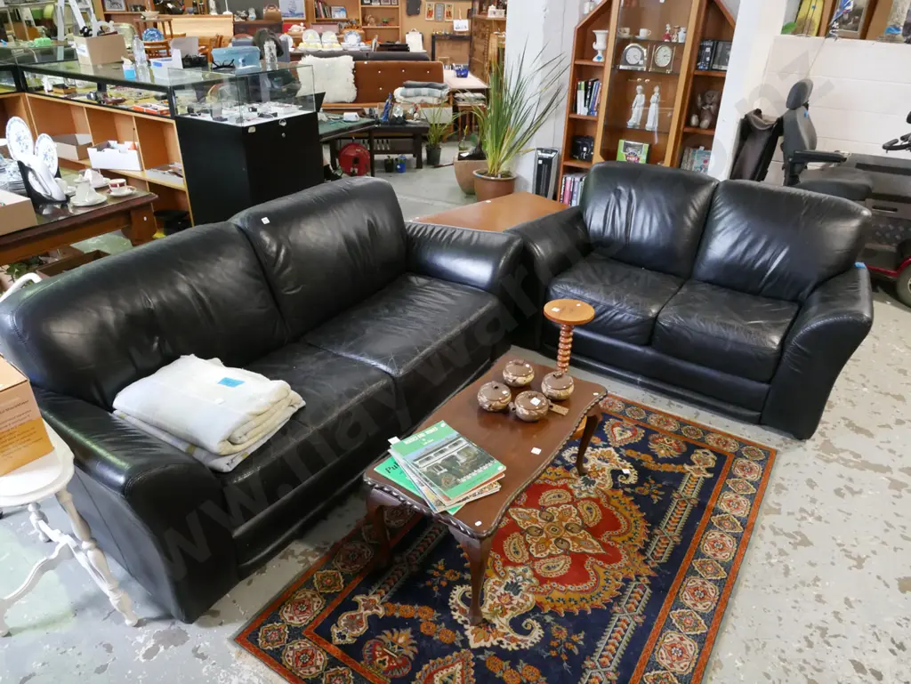 2 piece black leather lounge suite - 3 seater and 2 seater- some wear to leather Image 1++
