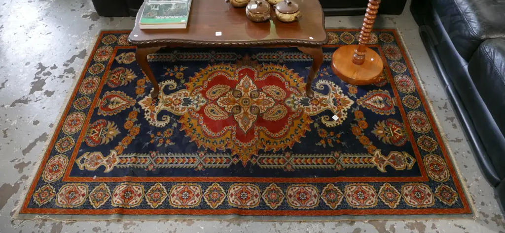 decorative woollen floor mat L-1900 W-1230 Image 1++