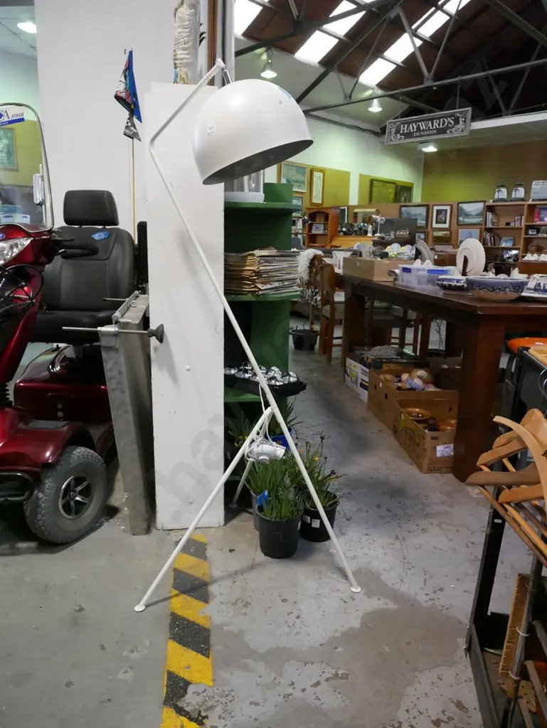 mid-century standard lamp - working but switch needs attention Image 1++