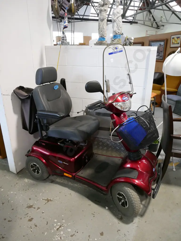 Invacare mobility scooter with charger and small heavy duty access ramp - key in office Image 1++