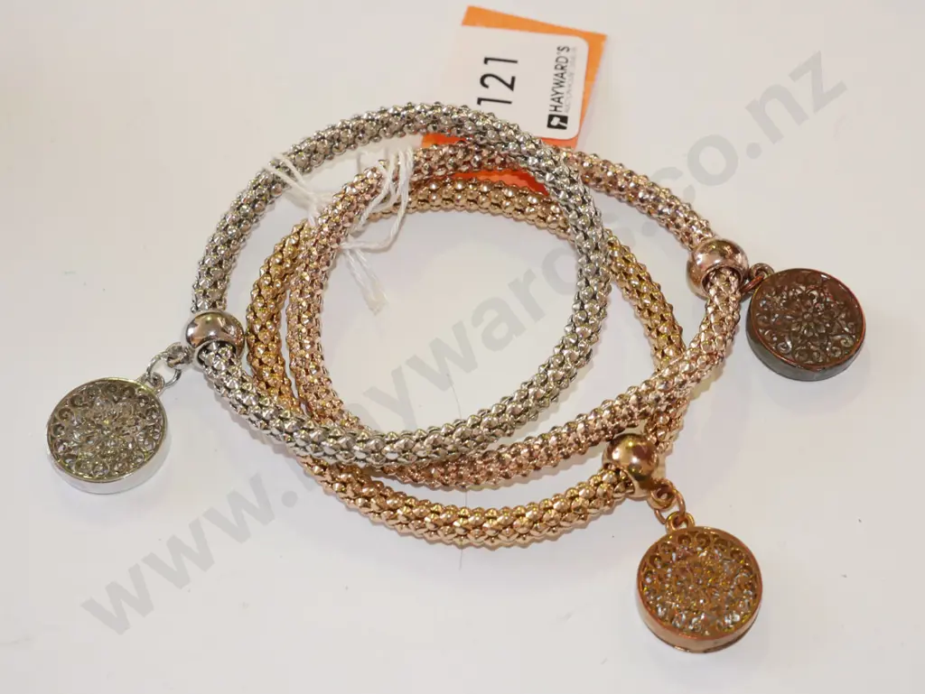3 costume bracelets Image 1++