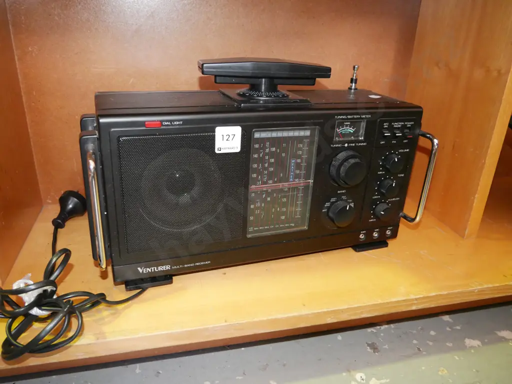 Venturer multi band receiver Image 1++