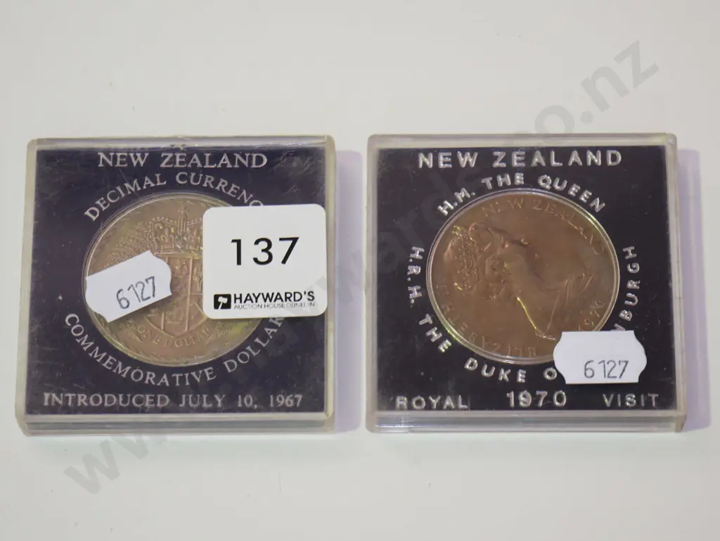 2 x New Zealand commerative coins Image 1++