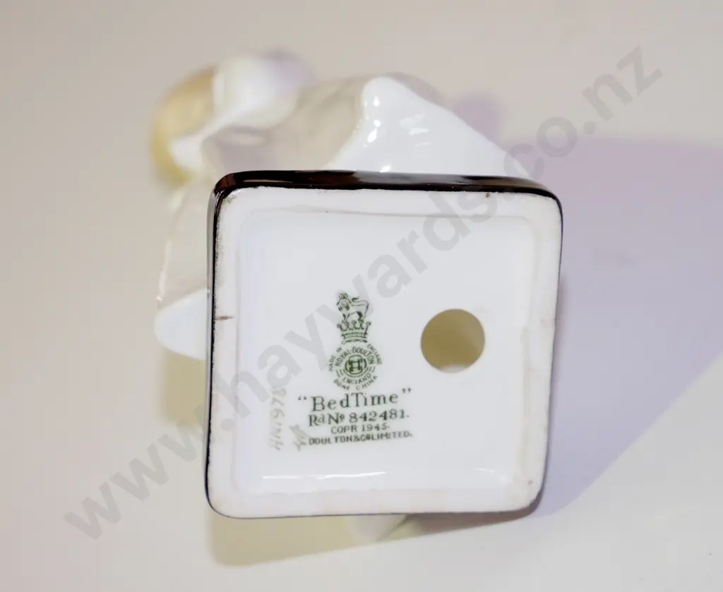 Royal Doulton bedtime figurine  Image 1++