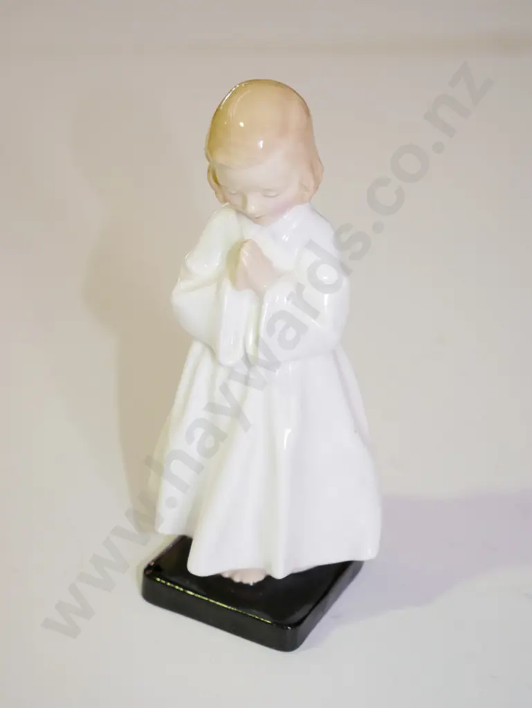 Royal Doulton bedtime figurine  Image 1++