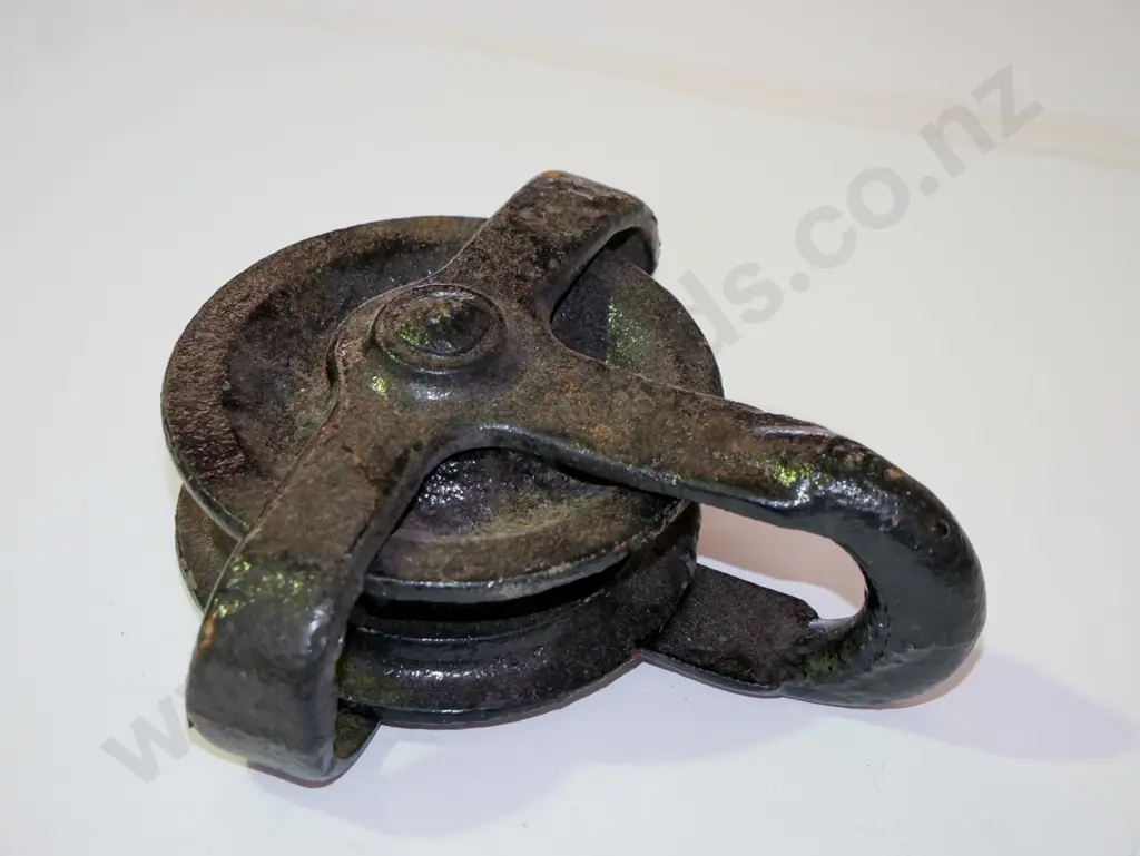 cast iron pulley Image 1++