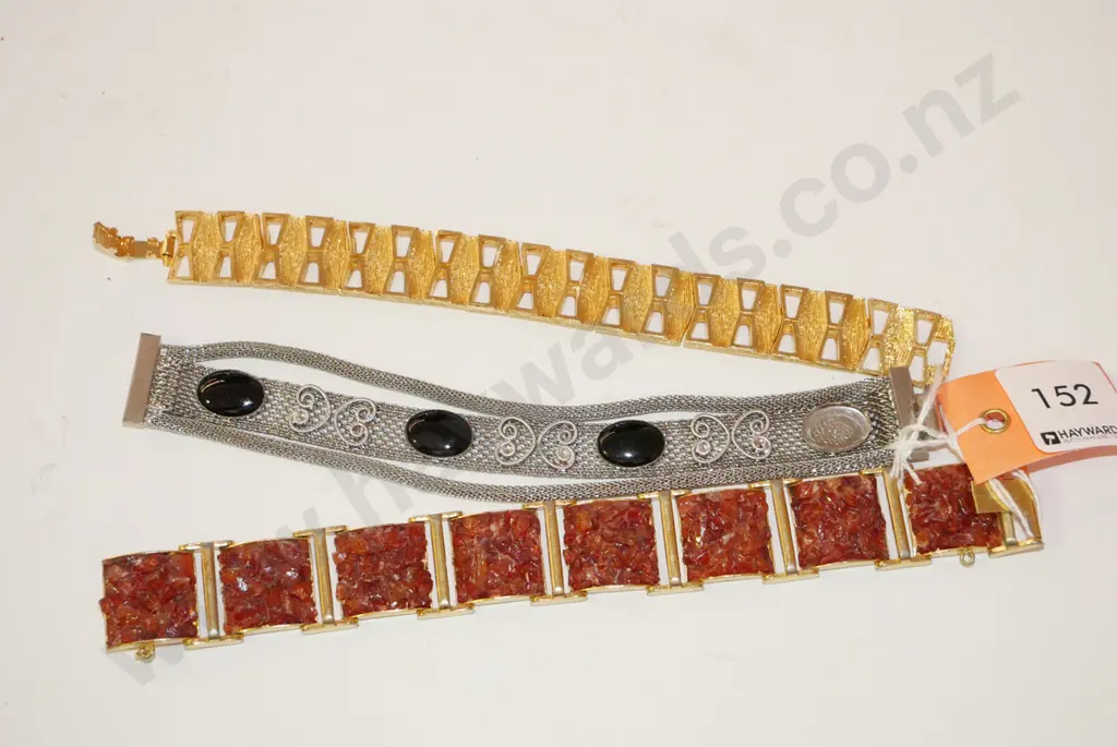 3 x bracelets Image 1++
