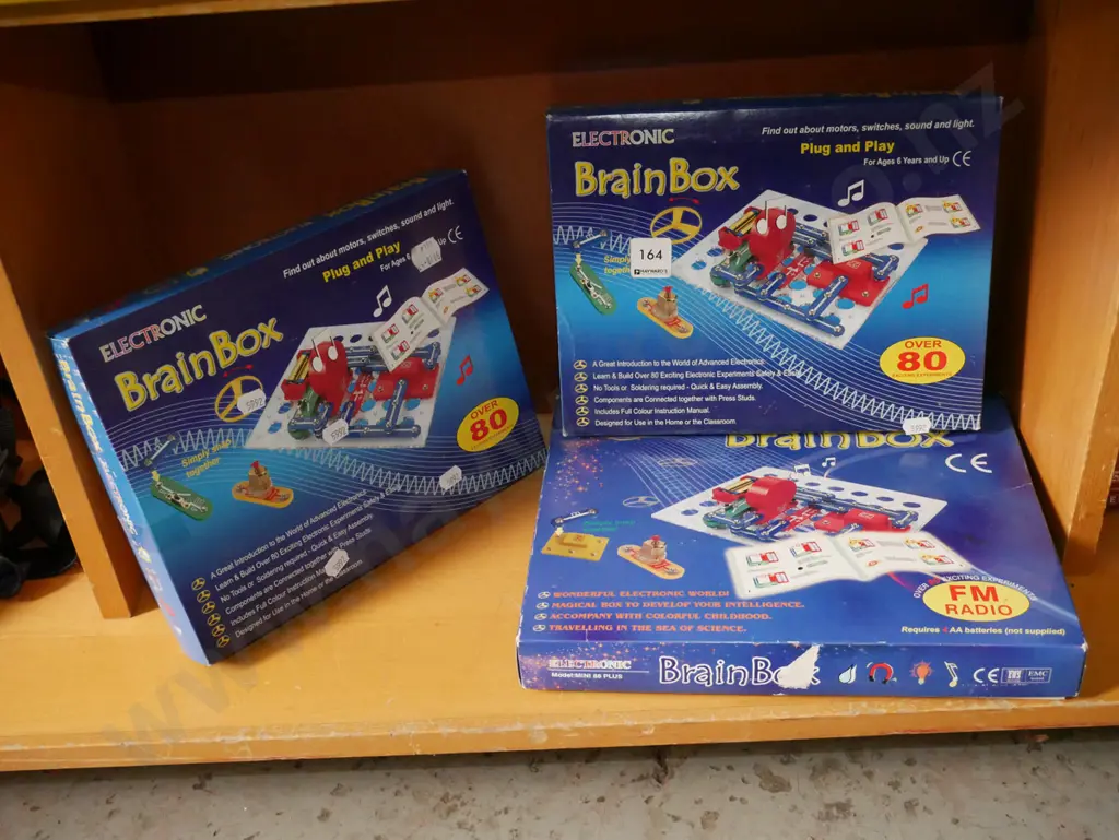 3 x Brainbox children's educational electronic kits Image 1++