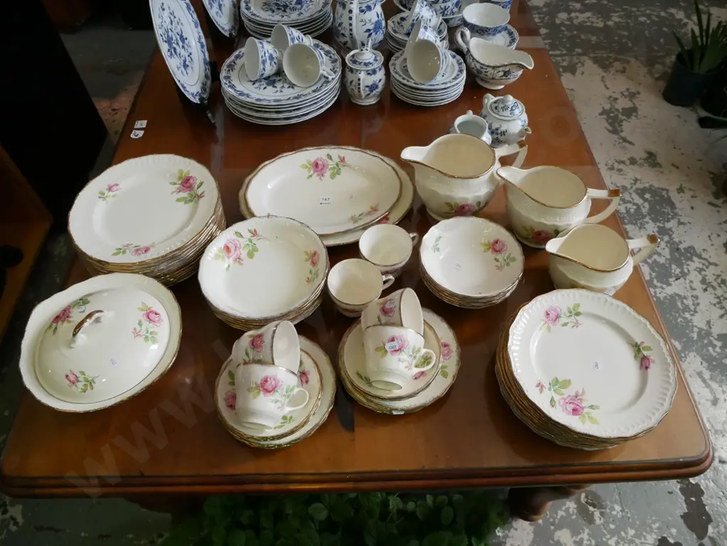 Staffordshire, Swinnertons dinnerware items, plates, bowls,cups, saucers etc (some crazing) Image 1++