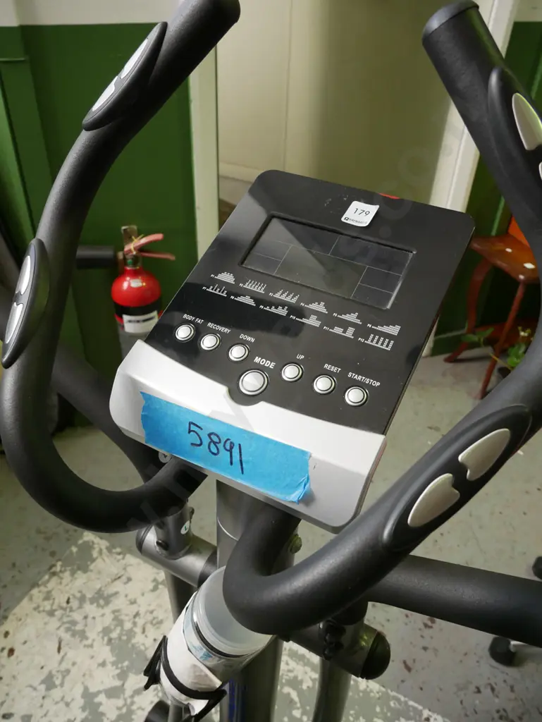 Motioncraft eliptical trainer Image 1++