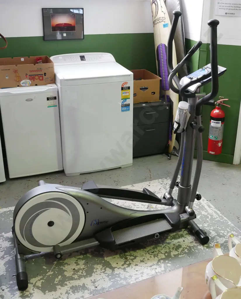 Motioncraft eliptical trainer Image 1++