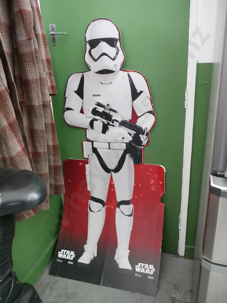 Star Wars coflute cut out promotional storm trooper Image 1++