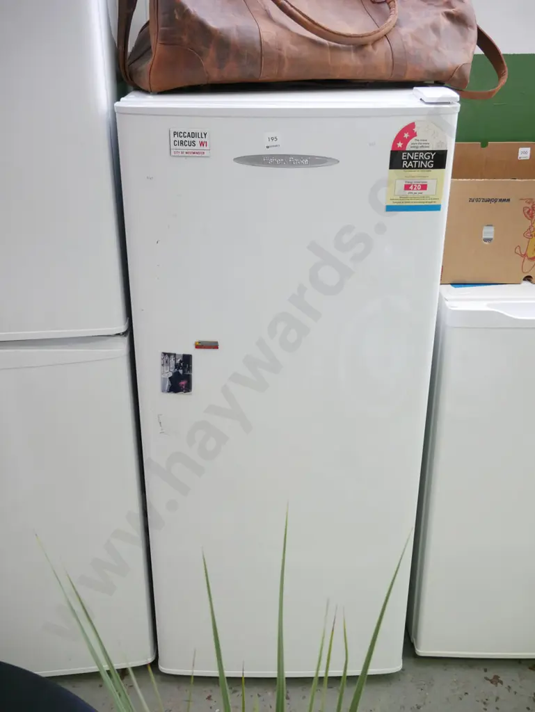 F&P fridge H-1200 W-530 D-540 Image 1++
