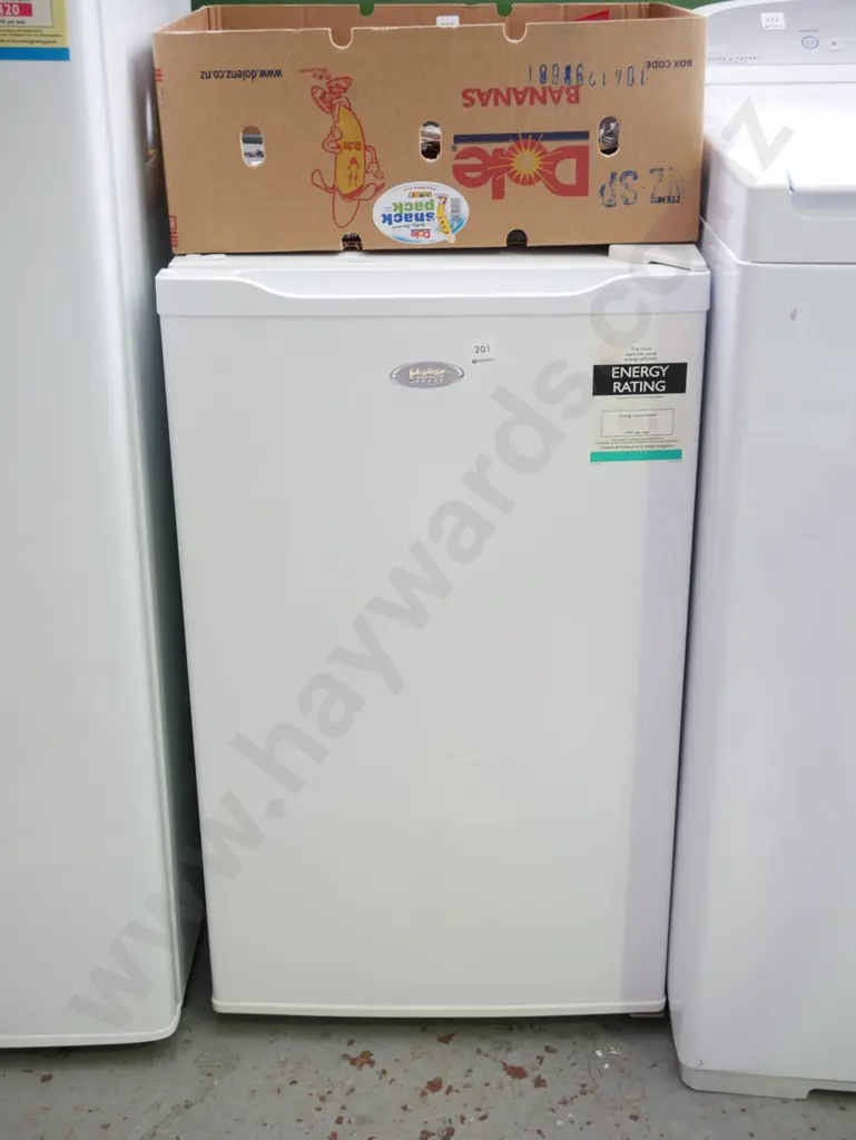 Haier underbench fridge Image 1++