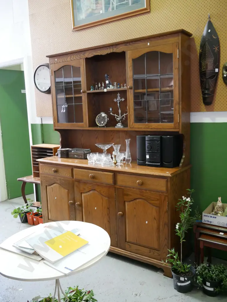 oak and solid wall unit with 3 solid doors, 3 drawers and 2 leadlight display doors Image 1++