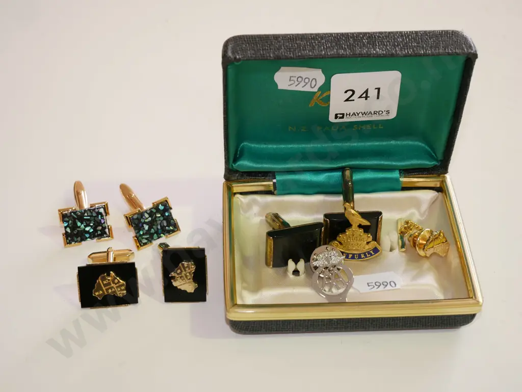 cuff links, badges Image 1++