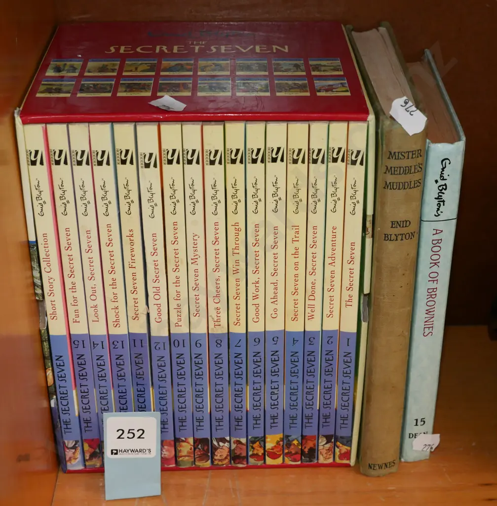 Enid Blyton books Image 1++