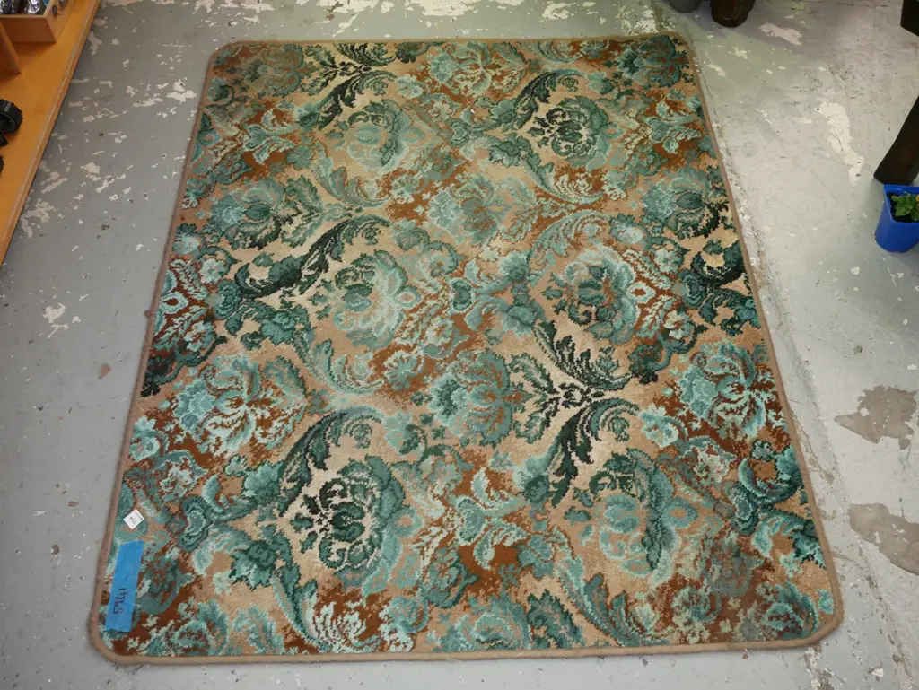 edged patterned carpet square L-1480 W-1130 Image 1++