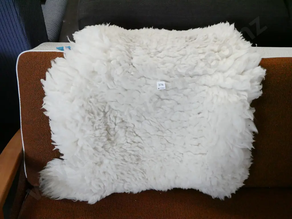 white sheepskin Image 1++
