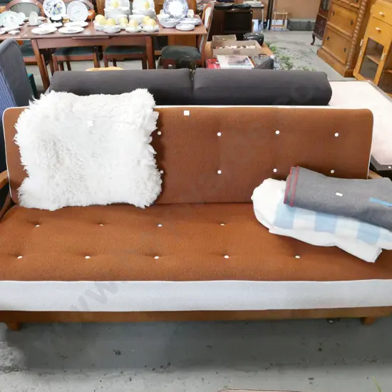 mid-century divan bed in excellent condition - 1 button needs attention H-830 W-1880 D-800