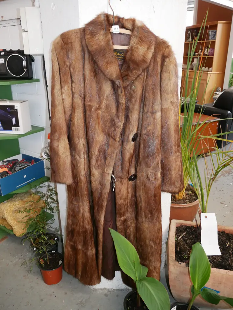 ladies full length fur coat Image 1++