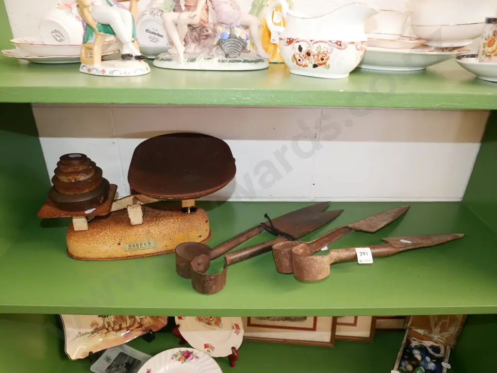 vintage Harper scales, rusty hand shears Image 1++