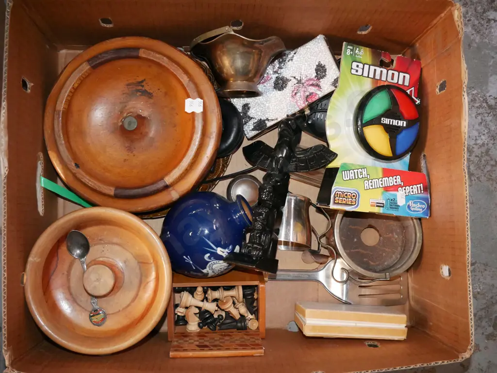 box; chess pieces, Simon game, nut bowls etc Image 1++