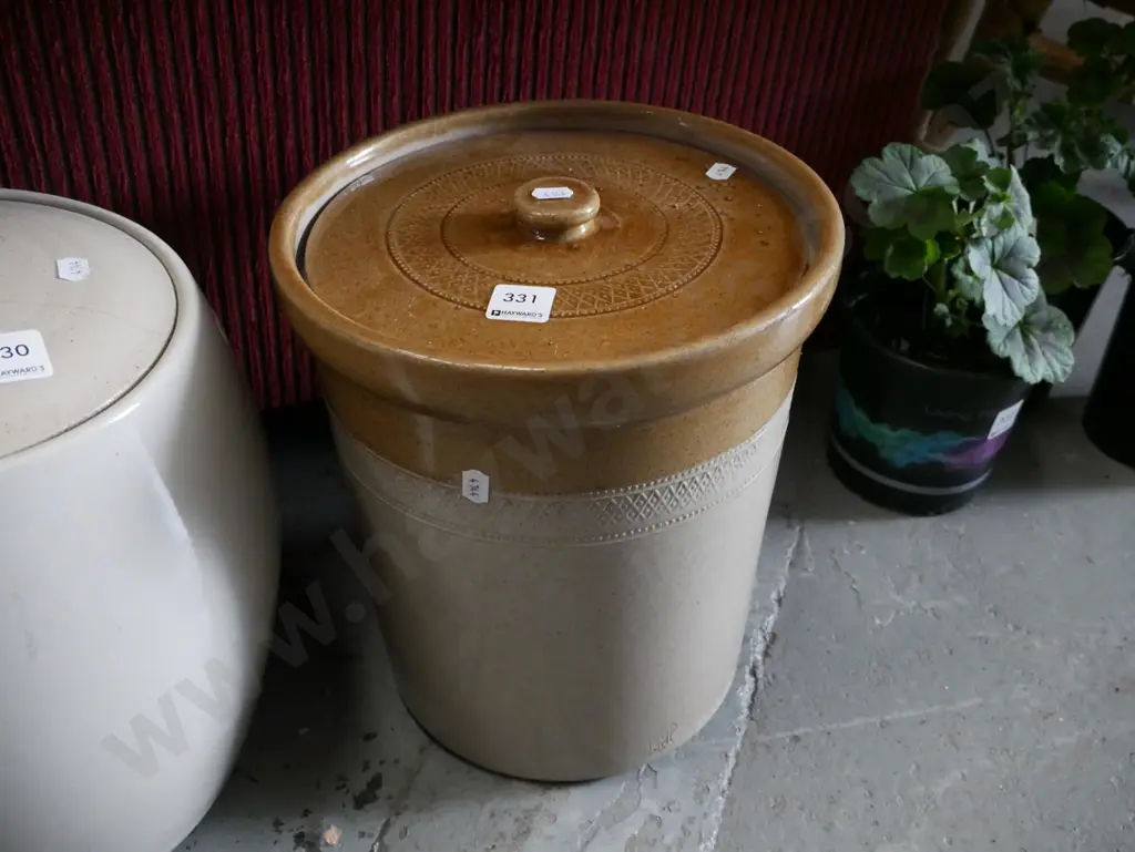 salt glazed storage crock with orginal lid Image 1++