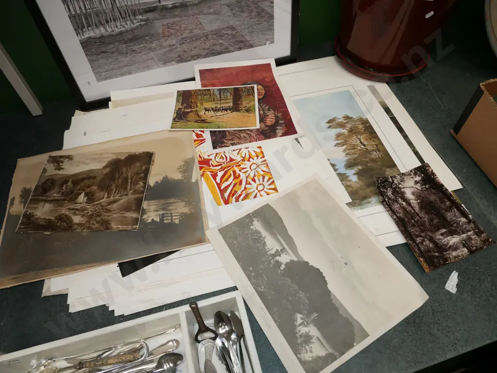 various unframed prints Image 1++