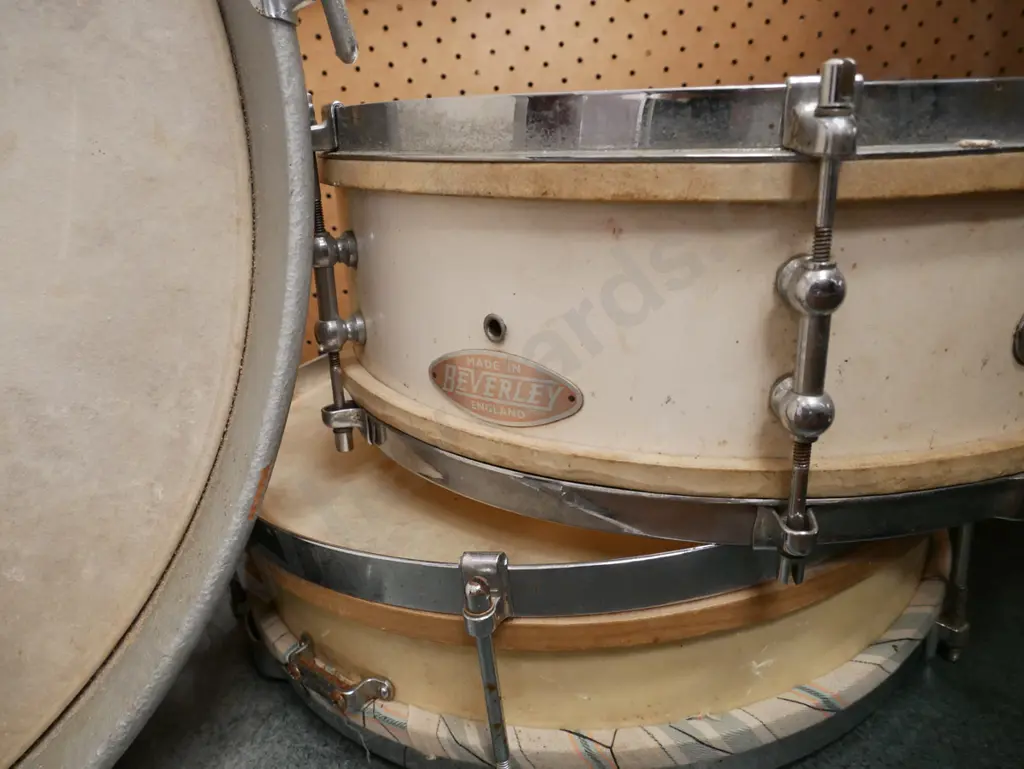 part drum kit; drums, drum sticks, cymbals, stands etc Image 1++