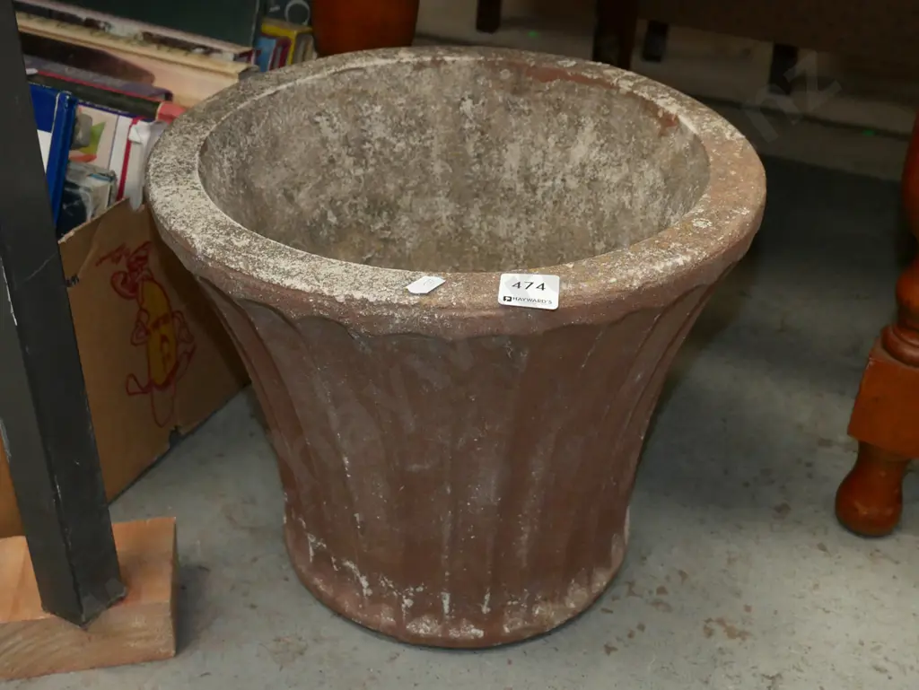 concrete garden planter H-270 Image 1++