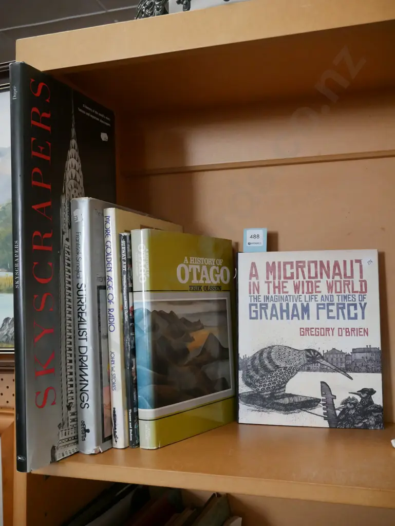 various books Image 1++