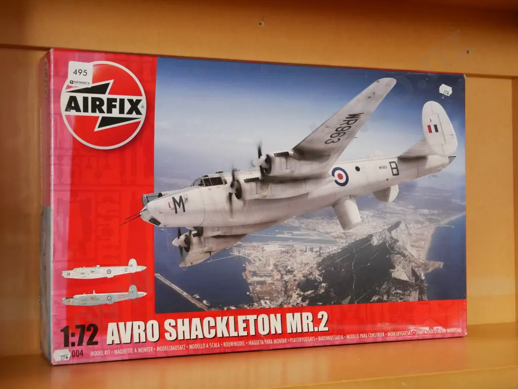 yet to be asembled Airfix model of a Shackleton MR.2 Image 1++