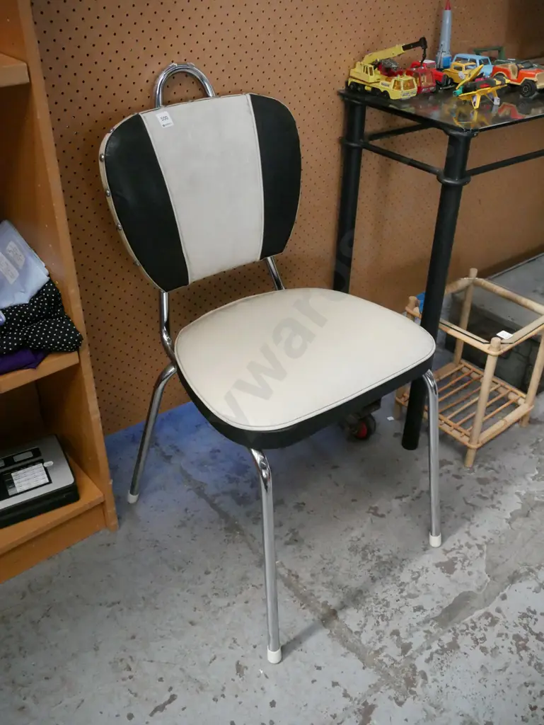 vinyl dining chair Image 1++