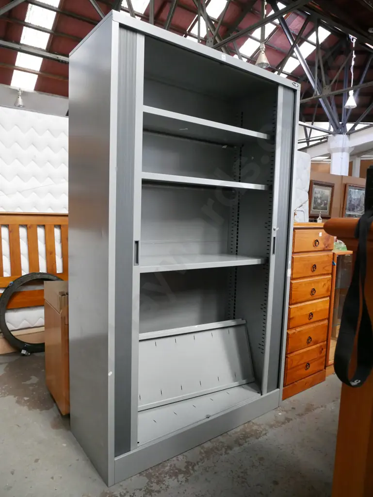 Europlan 2 door lockable office cabinet - key in office H-2000 W-1200 D-500 Image 1++