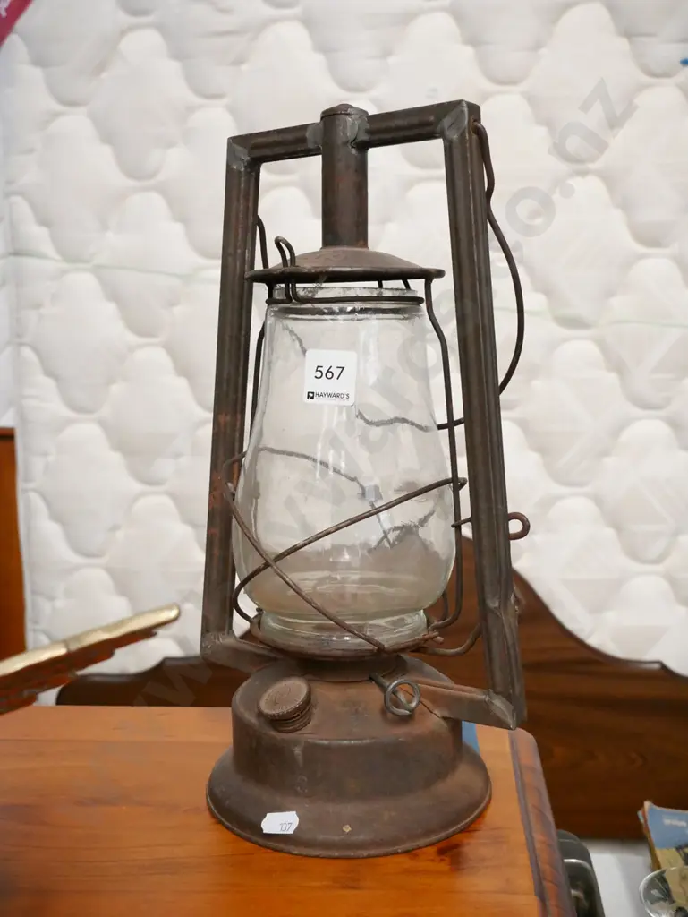 vintage kerosene lantern Image 1++