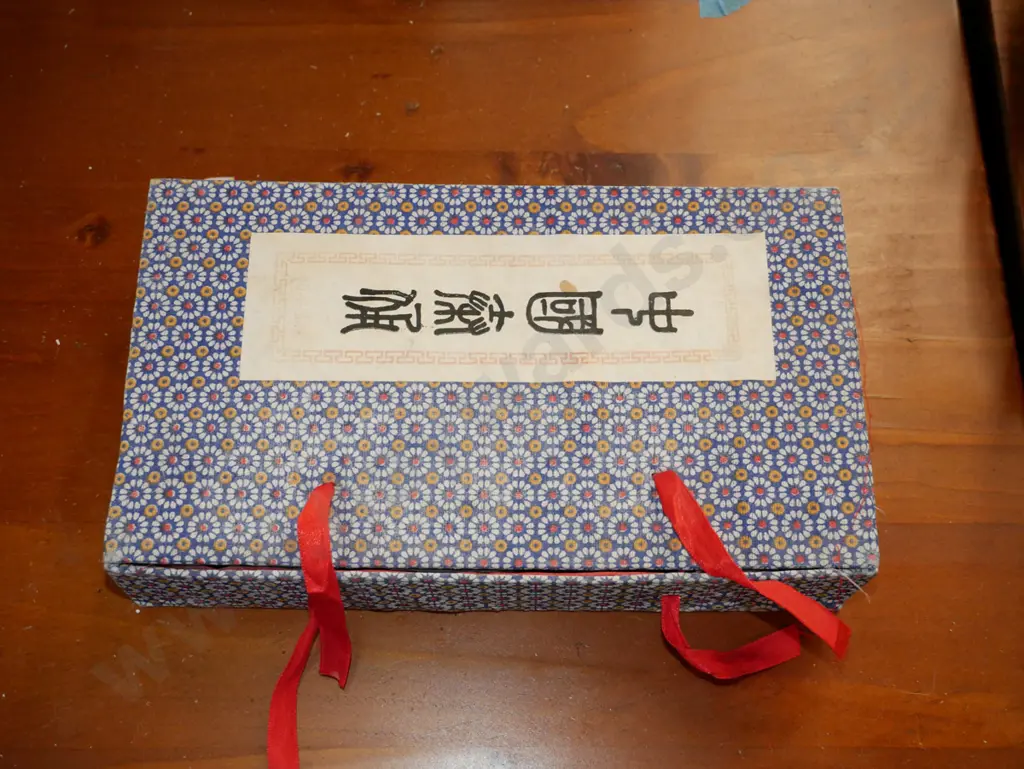 souvenir Chinese terracotta army figurines in box Image 1++