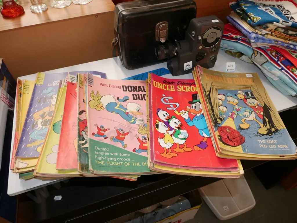 Walt Disney Donald Duck and other magazines Image 1++
