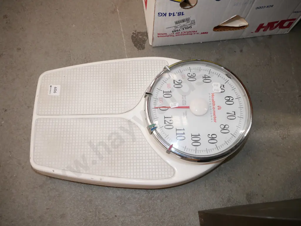 bathroom scales Image 1++