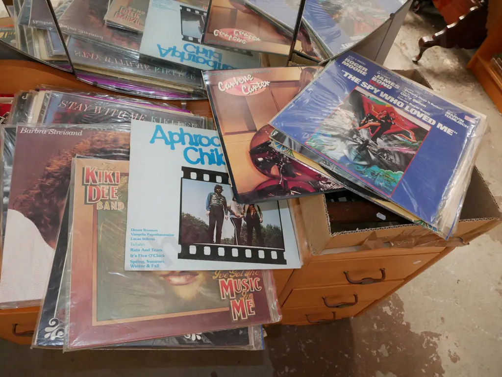 LPs; Barbara Streisand, Donna Summer etc Image 1++
