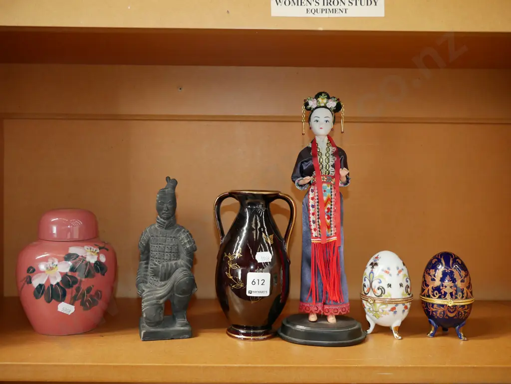 ginger jar, figurines, vases, ceramic eggs H-280 Image 1++