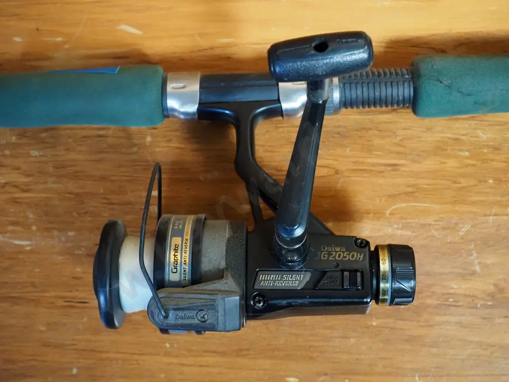 fishing rod and reel Image 1++