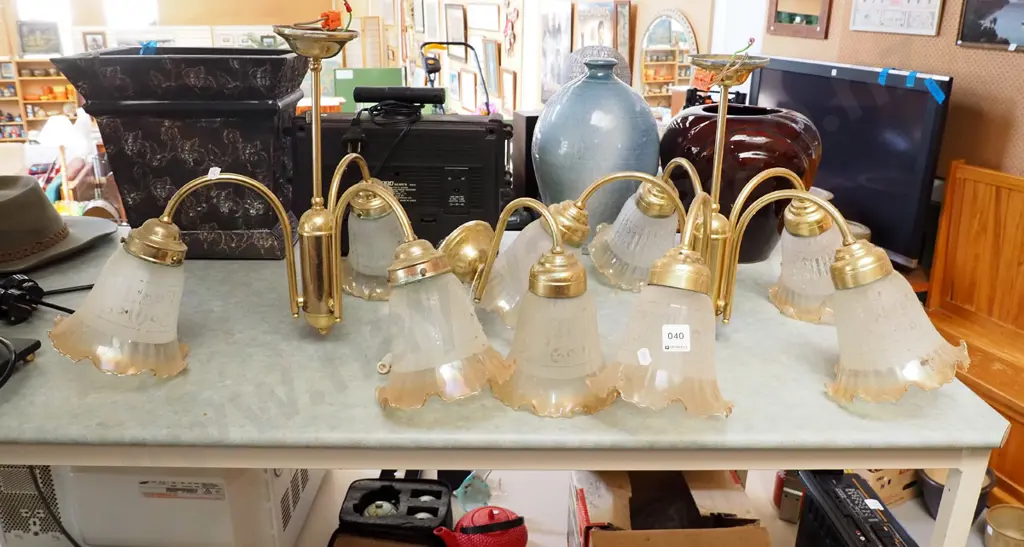 2x pendant light fittings, wall mounted light fitting Image 1++
