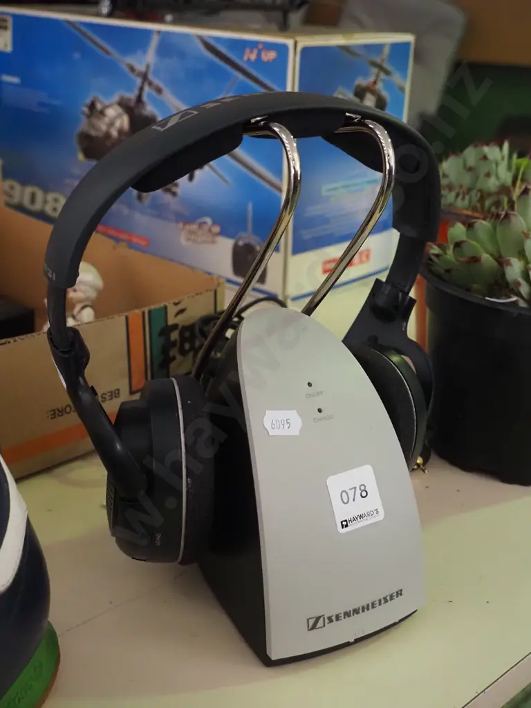 pair of Sennheiser headphones Image 1++